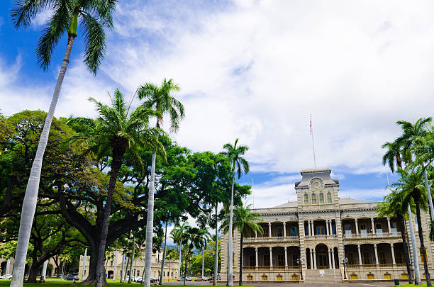 istock Iolani Palace and palm trees in Honolulu, HI 183834596