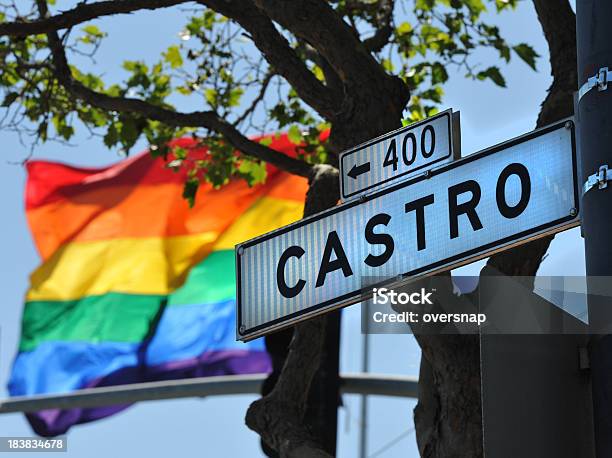 Castro Знак — стоковые фотографии и другие картинки Кастро - Кастро, Сан-Франциско - Калифорния, Человек гей