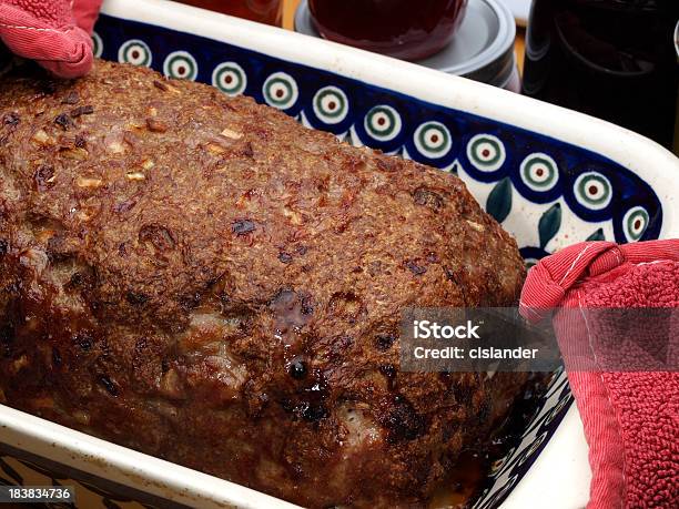 Foto de Bolo De Carne Quente De Forno e mais fotos de stock de Bolo de carne - Bolo de carne, Assado, Assado no Forno