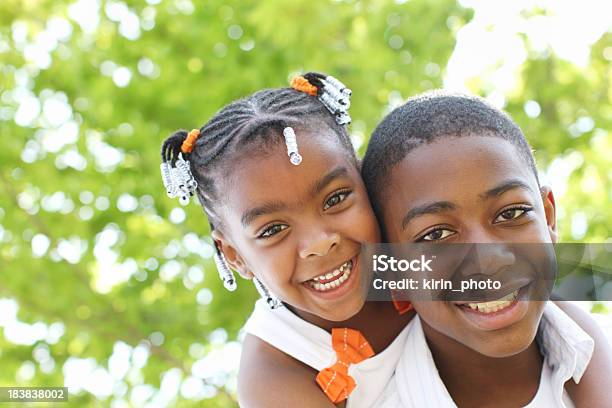 Брат И Сестра — стоковые фотографии и другие картинки Африканская этническая группа - Африканская этническая группа, Брат, Брат и сестра