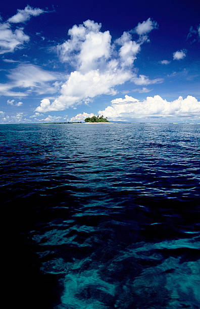 istock Papua New Guinea, island. 183839481