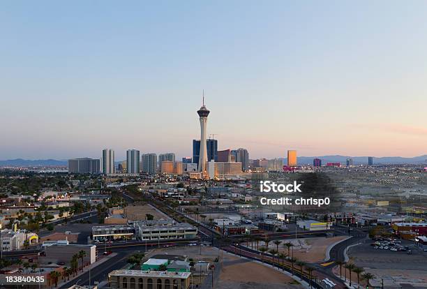 Luftbild Von Las Vegas Bei Sonnenuntergang Stockfoto und mehr Bilder von Las Vegas - Las Vegas, Stadtsilhouette, Tag