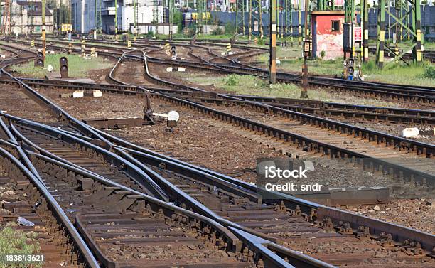 Stazione Ferroviaria - Fotografie stock e altre immagini di Budapest - Budapest, Capitali internazionali, Caratteristica architettonica