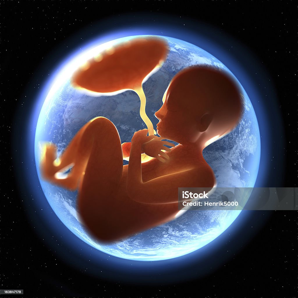 Boucles'enfant nouveau-né à l'intérieur de la terre - Photo de Utérus libre de droits