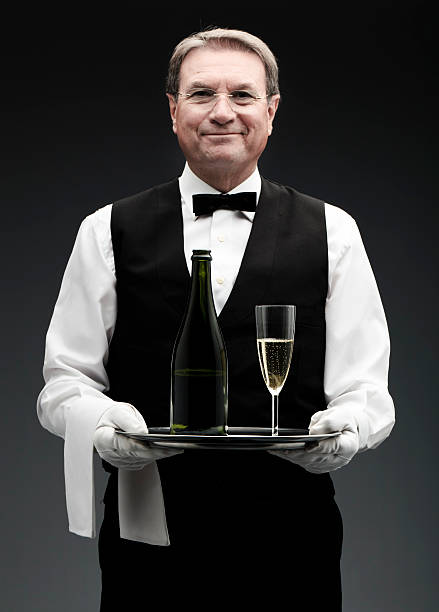 バトラー、シャンパン - butler champagne service waiter ストックフォトと画像