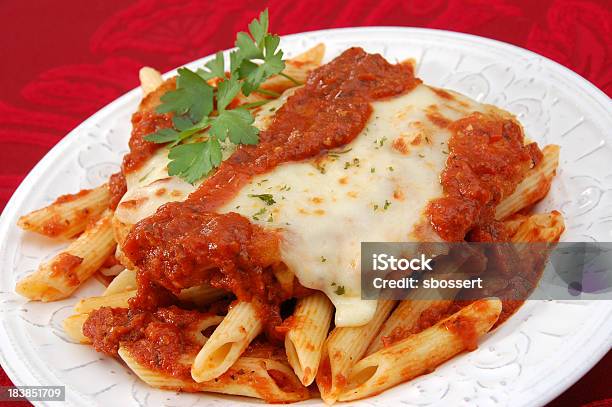 Foto de Frango À Parmigiana e mais fotos de stock de Assado no Forno - Assado no Forno, Carne, Carne Branca