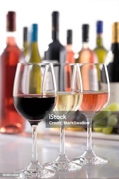 Smak Wina - zdjęcia stockowe i więcej obrazów Degustacja wina - Degustacja wina, Białe wino, Czerwone wino