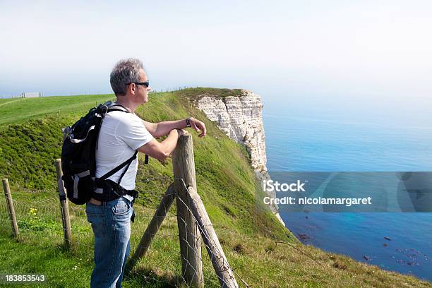 Foto de Devon Costa De Dorset Caminhada e mais fotos de stock de Andar - Andar, Mar, 30 Anos