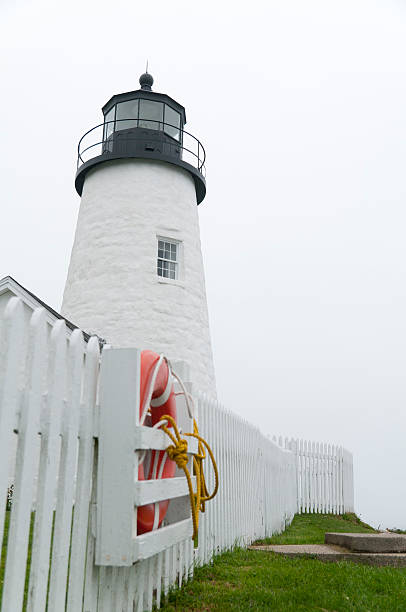 pemaquid latarnia morska w maine - maine lighthouse pemaquid peninsula pemaquid point lighthouse zdjęcia i obrazy z banku zdjęć