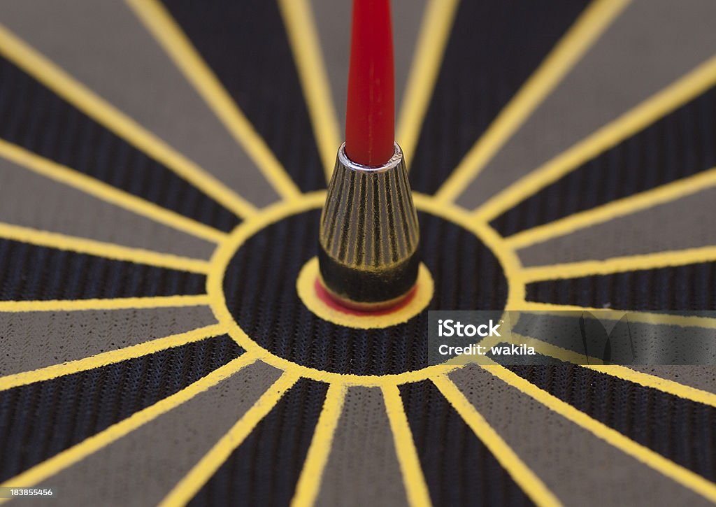 Un oeil de taureaux dart rouge - Photo de Abstrait libre de droits