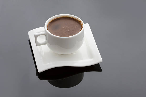 filiżanka kawy - coffee table non alcoholic beverage turkish coffee black coffee zdjęcia i obrazy z banku zdjęć