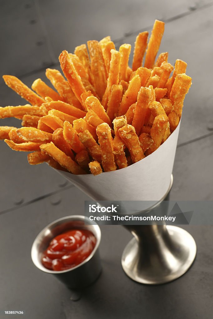 Batatas fritas - Foto de stock de Cono libre de derechos