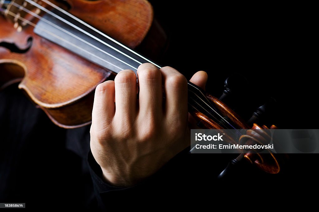 Violino jogador (fundo preto - Royalty-free Arte Foto de stock