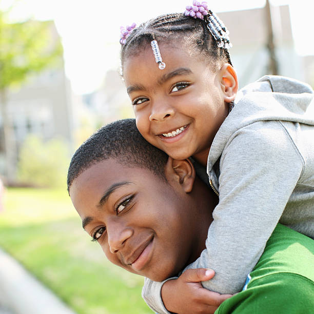 istock Brother and sister 183859156