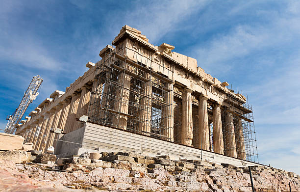 l'acropoli, il partenone ad atene di ricostruzione - copy space minerva greek culture athens greece foto e immagini stock