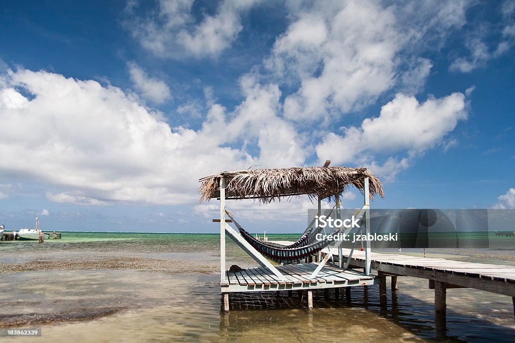 Cabana de Palha com redes - Foto de stock de Areia royalty-free