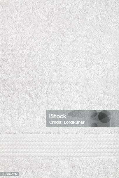 Asciugamano Sfondo Bianco - Fotografie stock e altre immagini di Asciugamano - Asciugamano, Bianco, Texture - Descrizione generale