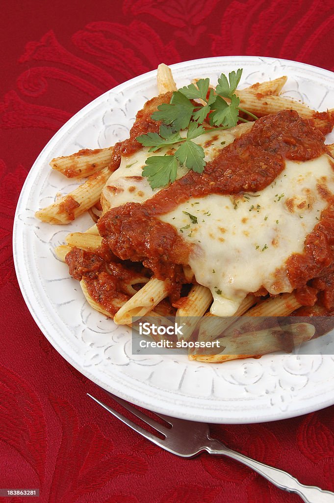 Pollo berenjenas a la parmesana - Foto de stock de Al horno libre de derechos