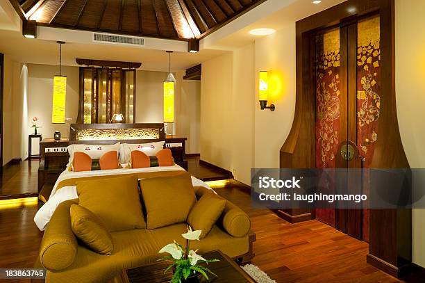 Hotel De Phuket Tailandia Foto de stock y más banco de imágenes de Chalet veraniego - Chalet veraniego, Dormitorio - Habitación, Tailandia