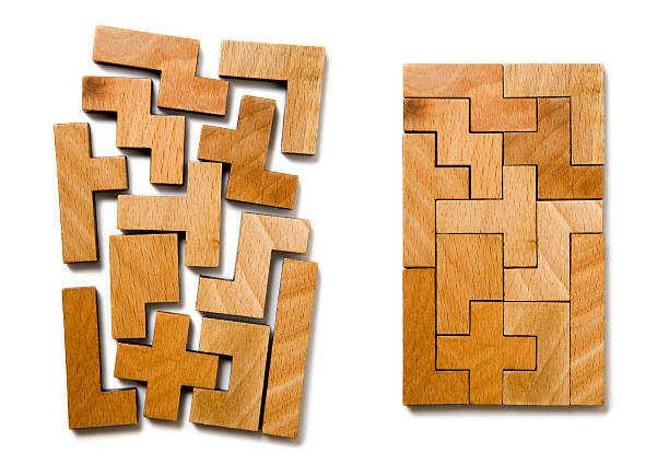 rompecabezas de madera - block puzzle organization solution fotografías e imágenes de stock