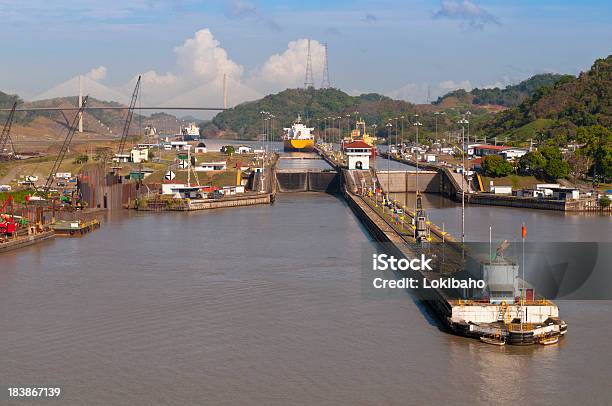 Photo libre de droit de Sapprocher Pedro Miguel Locks Du Canal De Panama banque d'images et plus d'images libres de droit de Canal de Panama - Canal de Panama, Écluse, Industrie du bâtiment