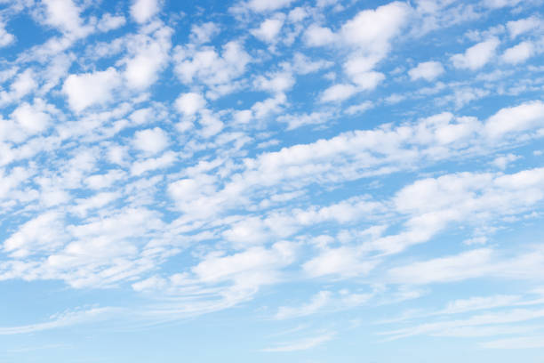 istock Fluffy Clouds XXXL 183867238