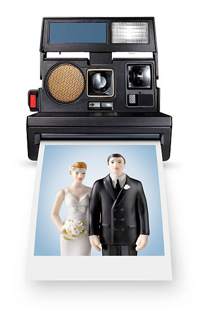 okamžitý na celý život. fotografie svatební dort topper. - figurka na svatebním dortu fotky - stock snímky, obrázky a fotky