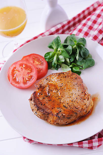 istock Grilled steak with salad 183870142