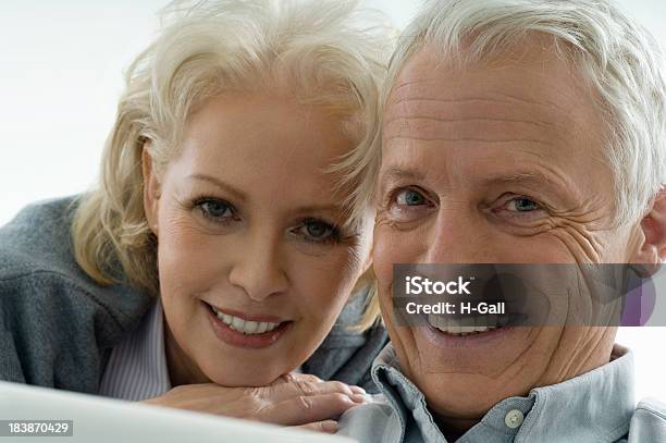 年配のカップル - 2人のストックフォトや画像を多数ご用意 - 2人, 50代, 60代