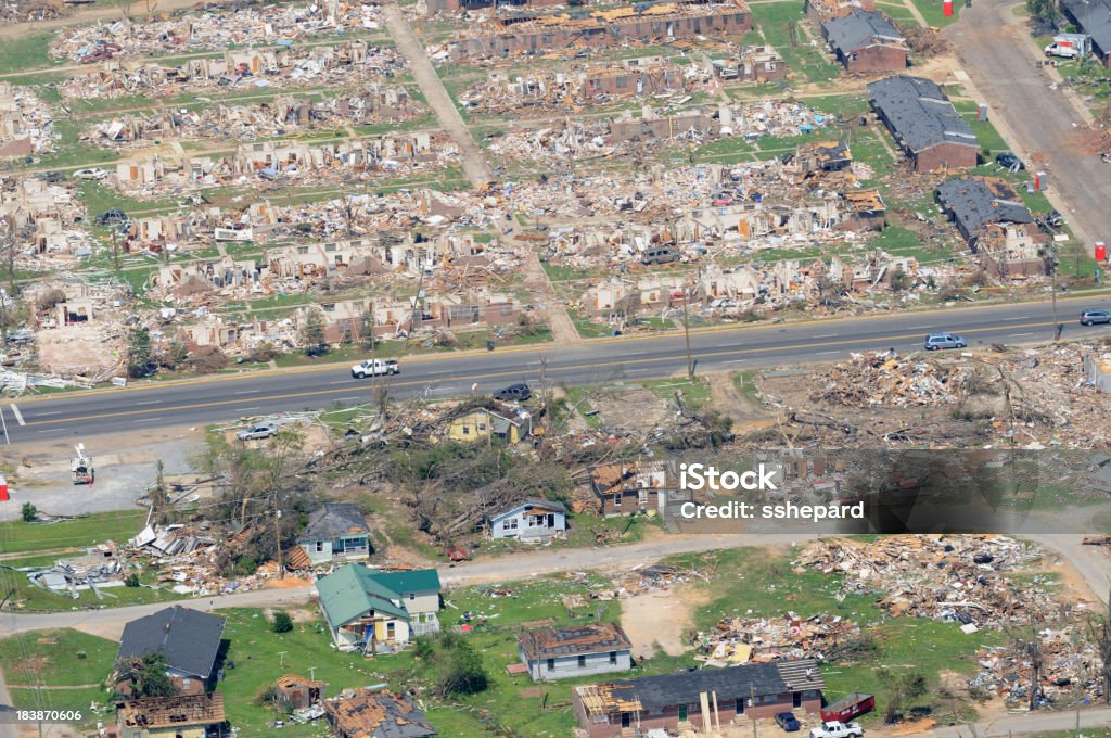 Vista aérea do Bairro Demolido do tornado - Royalty-free Tornado Foto de stock