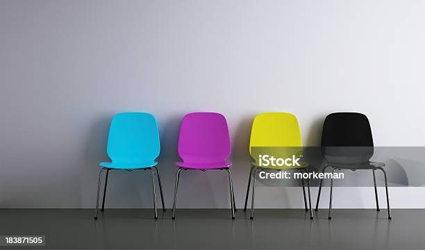 Cadeiras Em Uma Linha Cmyk - Fotografias de stock e mais imagens de CMYK - CMYK, Cadeira, Cores