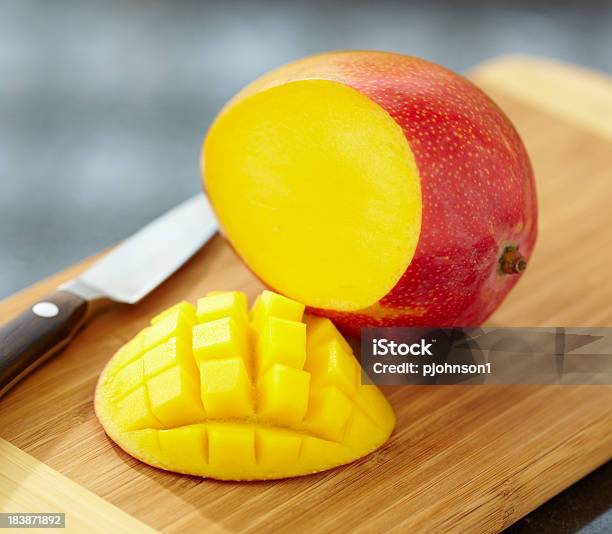 Mango Foto de stock y más banco de imágenes de Alimento - Alimento, Comida sana, Comidas y bebidas