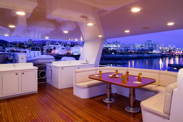 flybridge deck luxury motor yacht
