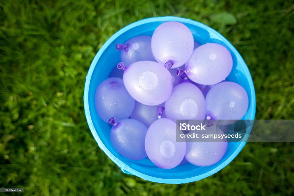 I palloncini d'acqua - Foto stock royalty-free di Gavettone