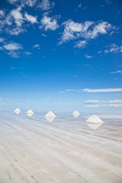 istock Salt Piles in Salar de Uyuni 183874711