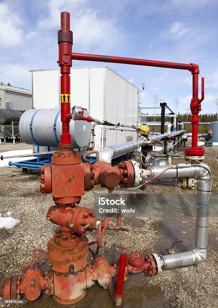 Оборудование устья скваж�ины - Стоковые фото Природный газ роялти-фри
