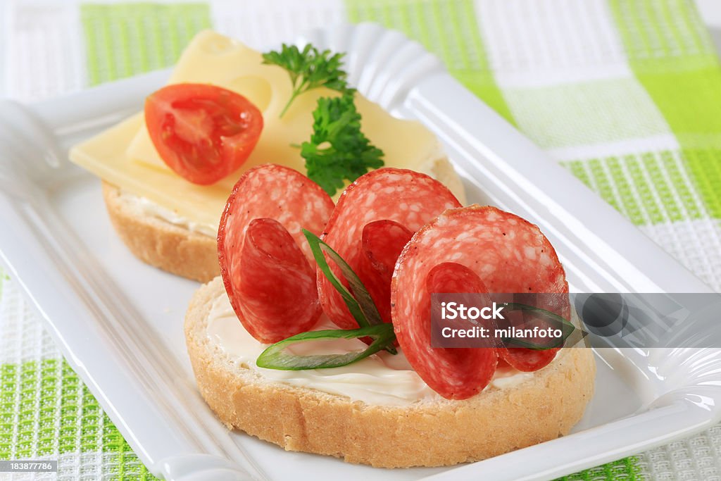 Sanduíche aberto sanduíches - Foto de stock de Alimentos Defumados royalty-free