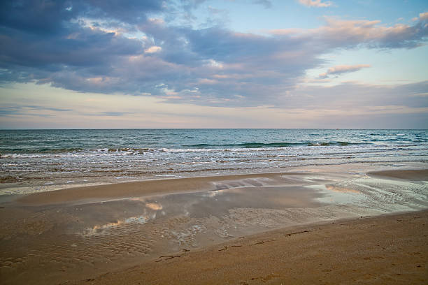 istock horizon and the cloudy  sky  , winter sea 183879593