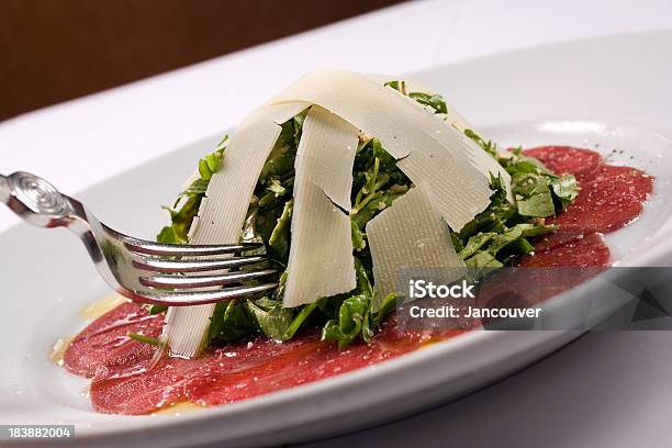 Carpaccio Insalata Italiano - Fotografie stock e altre immagini di Aceto - Aceto, Aceto balsamico, Antipasto