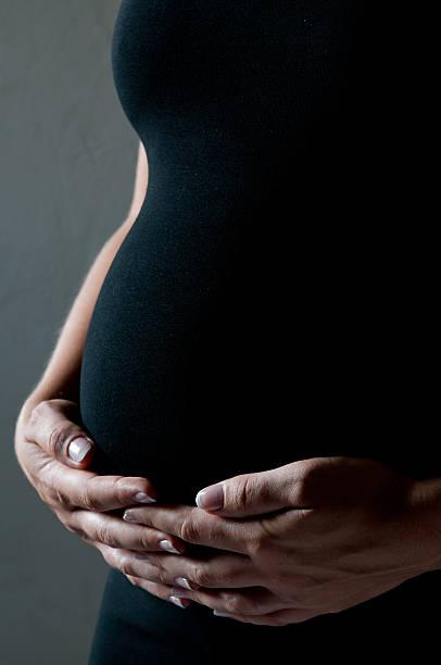 istock Young pregnant mother 183886136