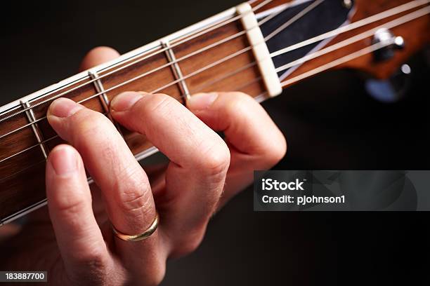 C Cuerda Foto de stock y más banco de imágenes de Acorde - Acorde, Diapasón - Instrumento de cuerdas, Fotografía - Imágenes