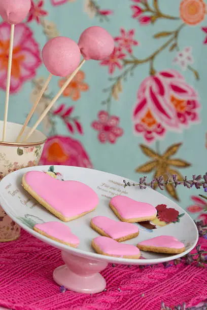 "Delicious tea time, cakeballs and cookies"