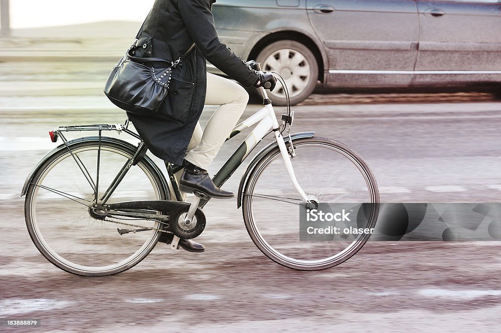 Bicicleta em movimento - Foto de stock de Adulto royalty-free