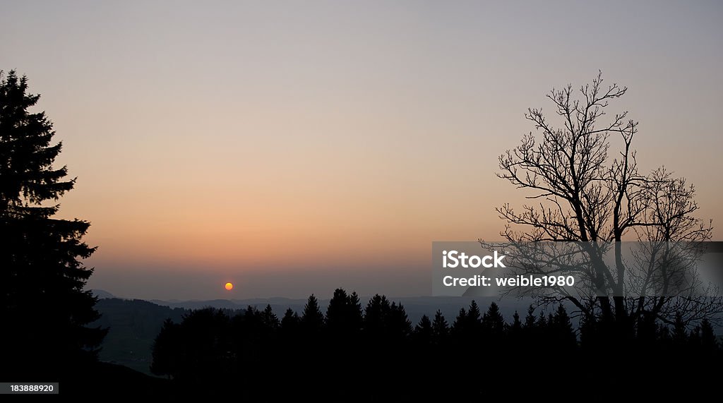 Germania cielo Arancio tramonto - Foto stock royalty-free di Alba - Crepuscolo