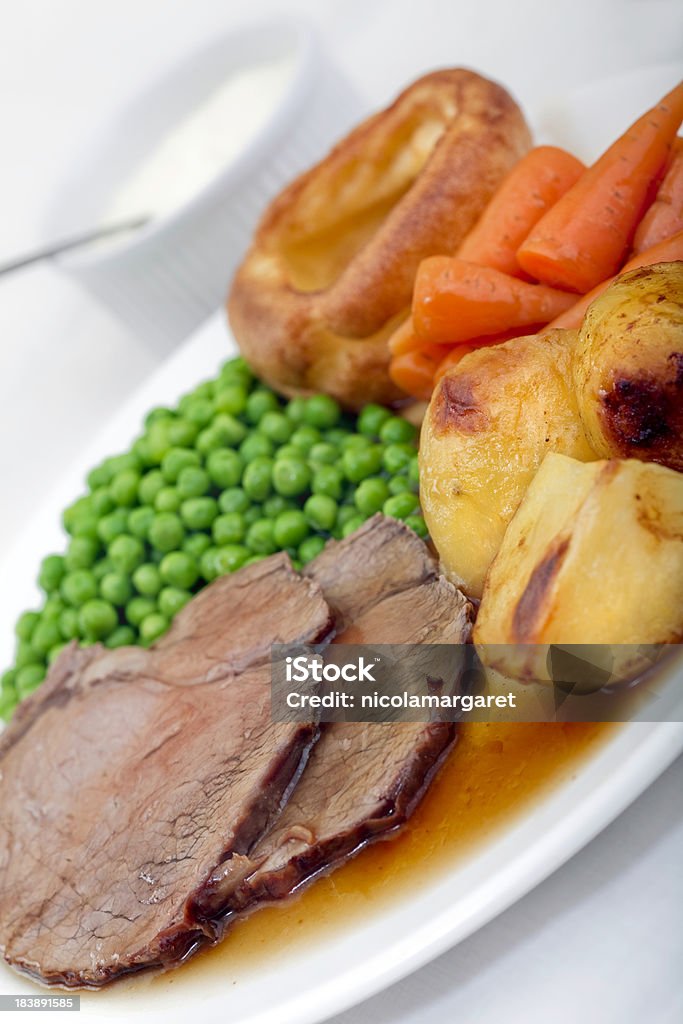 Tradicional Rosbife e Pudim Yorkshire - Royalty-free Alimentação Saudável Foto de stock