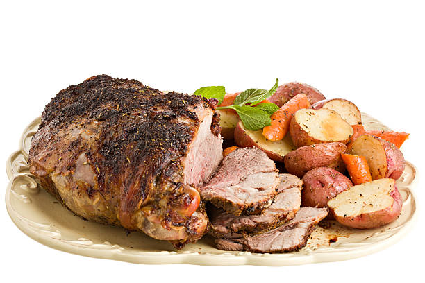 istock Cooked Leg Of Lamb 183891709