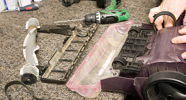 istock Vacuum Cleaner Repair with Belt Replacement 183892866