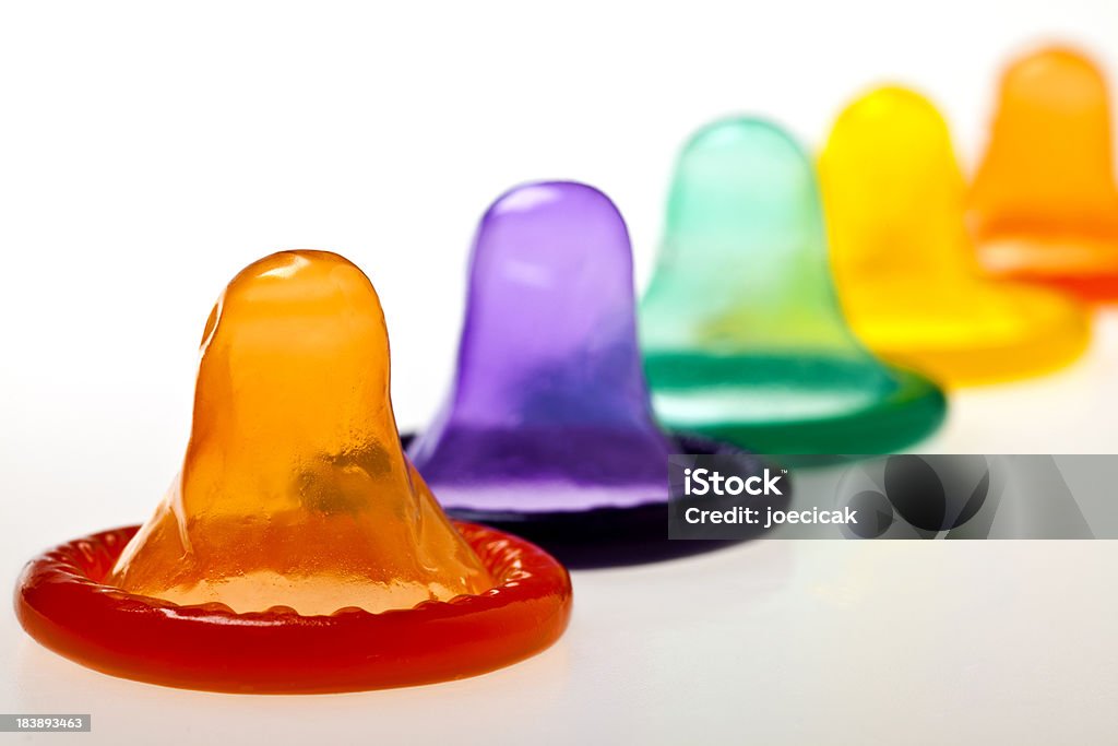 콘돔 만들진 연립 - 로열티 프리 콘돔 스톡 사진