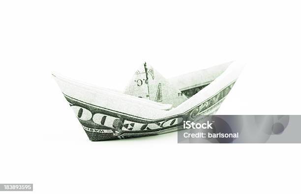 Navio De Dólar - Fotografias de stock e mais imagens de Origami - Origami, Unidade Monetária, Valores e Ações