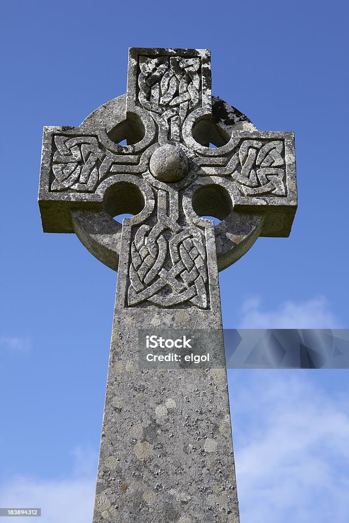 Celtic Cross and blue sky - Lizenzfrei Alt Stock-Foto